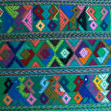Mayan Cushion Cover Green - Cotton - Colorful and Fairtrade - Quetzal Artisan
