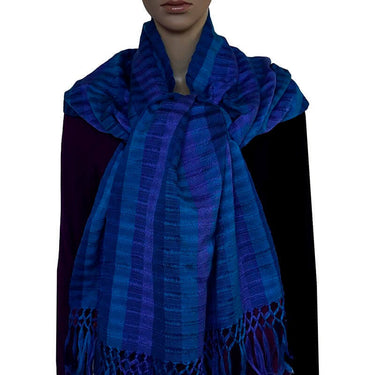 Scarf with Fringes Dark Blue - Handmade and Fairtrade - Quetzal Artisan