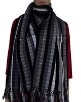 Scarf with fringes Black White - Handmade - Beautiful & Fair - Quetzal Artisan