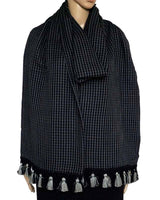 Shawl Black Grey - Oversized - Fashionable and Fairtrade - Quetzal Artisan