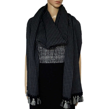 Shawl Black Grey - Oversized - Fashionable and Fairtrade - Quetzal Artisan