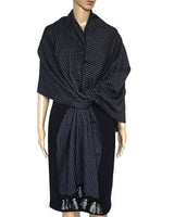 Shawl Black Grey - Oversized - Fashionable and Fairtrade - Quetzal Artisan