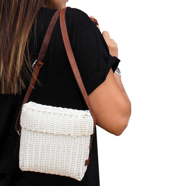 Small Bag Ivory White - Recycle Plastic - Fashionable & Fair - Quetzal Artisan