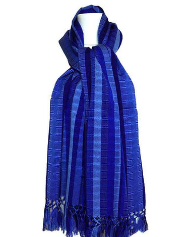 Scarf with Fringes Dark Blue - Handmade and Fairtrade - Quetzal Artisan