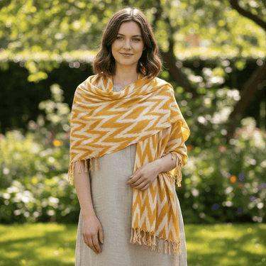Shawl Golden Yellow Waves - Stylish, Ecofriendly & Fairtrade - Quetzal Artisan
